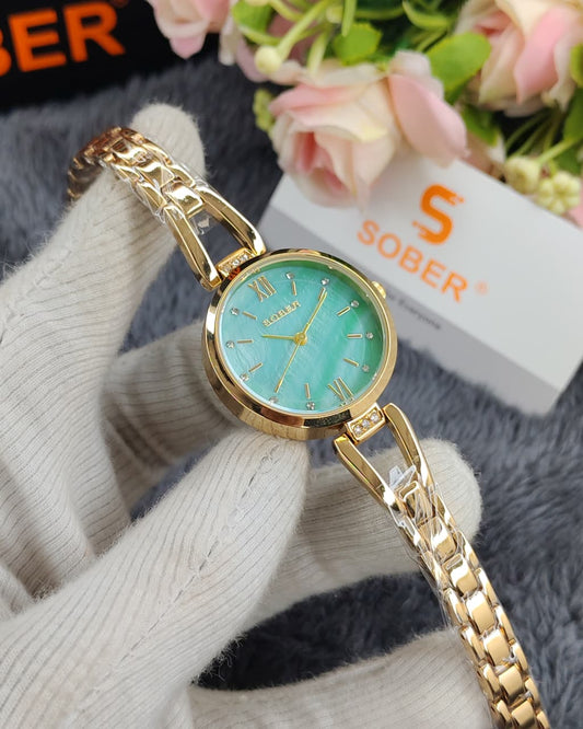 Sober Ladies Circular Watch with Premium Green Watch