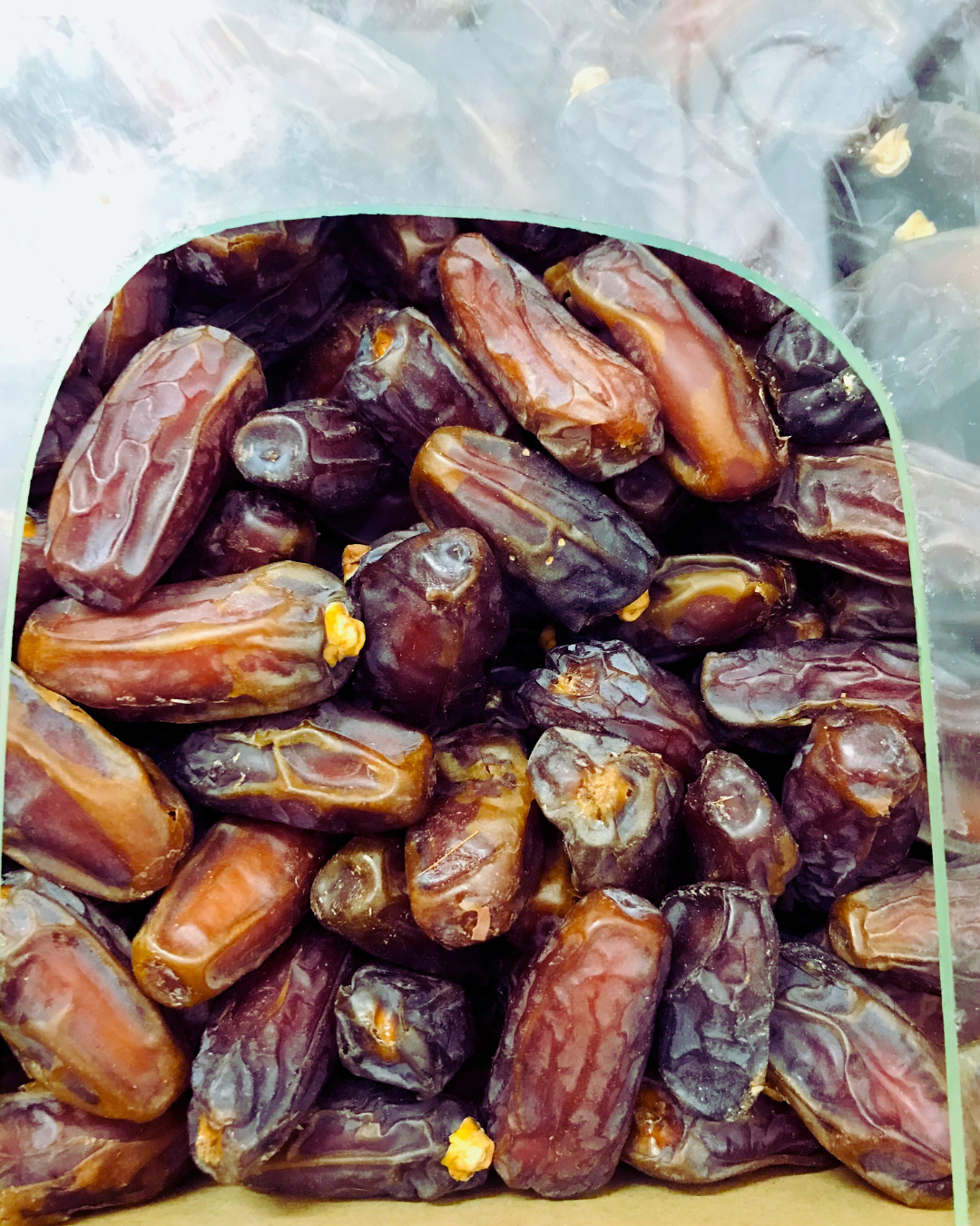 Mabroom Dates